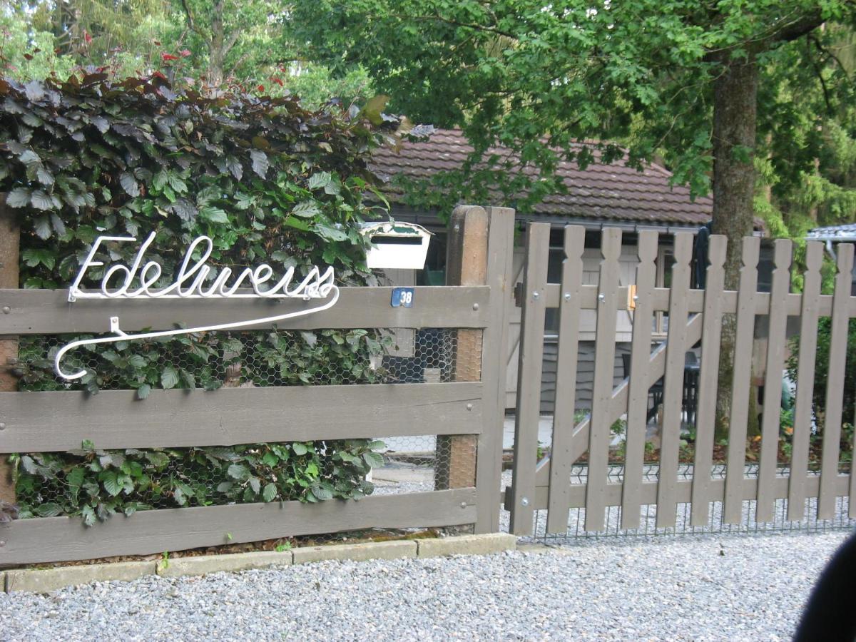 Durbuy Kleine Familiechalet Edelweiss 4 A 5 Pers エクステリア 写真